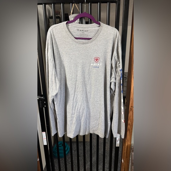 Ariat Heather Gray Long Sleeve Tee with Red Logo - Picture 1 of 2